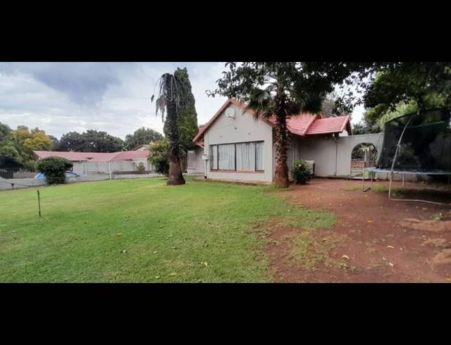 4 BEDROOM HOUSE FOR SALE IN BIRCHLEIGH